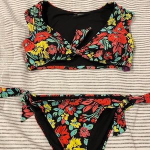 DONATED NWT Adore Me bikini Top size L/bottoms M